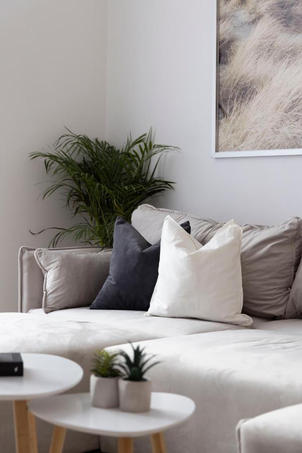 Luxurious & Spacious Central Residence With Balcony Budapest Eksteriør billede