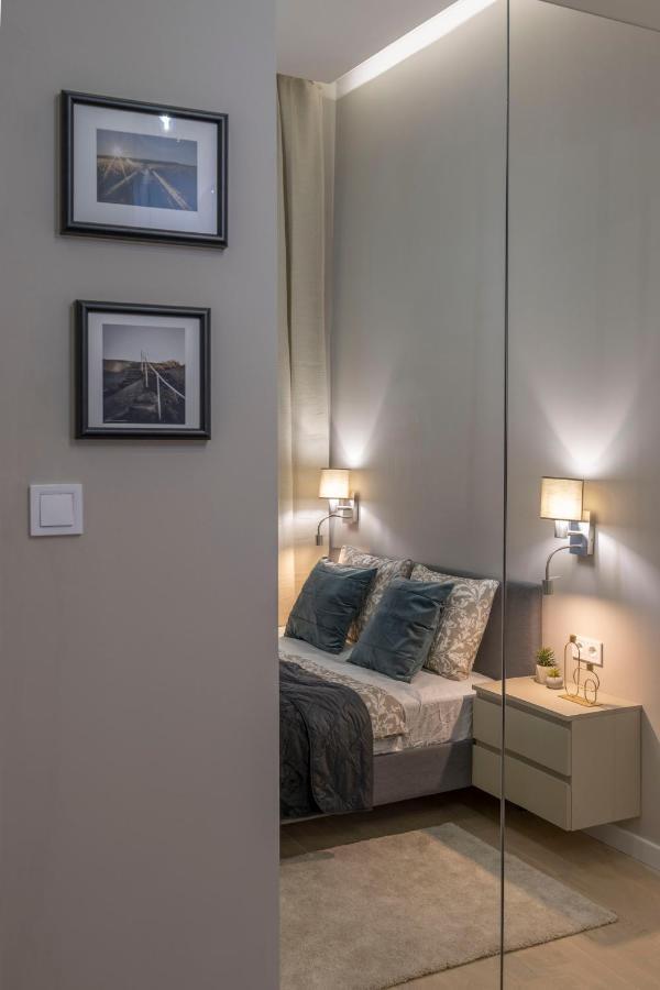 Luxurious & Spacious Central Residence With Balcony Budapest Eksteriør billede