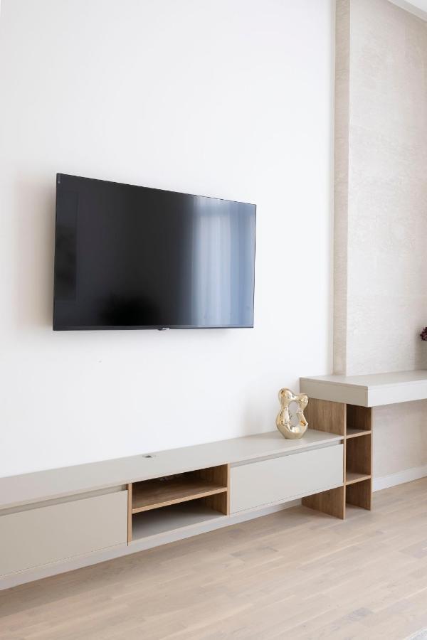 Luxurious & Spacious Central Residence With Balcony Budapest Eksteriør billede